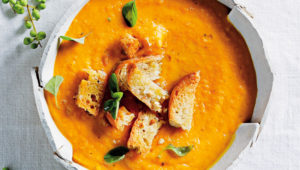 Butternut soup with garlic croutons