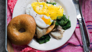 Poached eggs, smoked mackerel and hollandaise bagels
