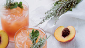 Peach, mint and elderflower cocktails