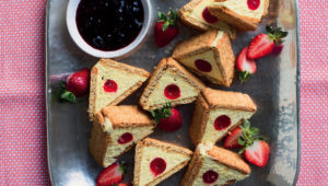triangle cheesecakes