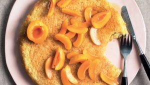 Fluffy oat pancakes with apricots