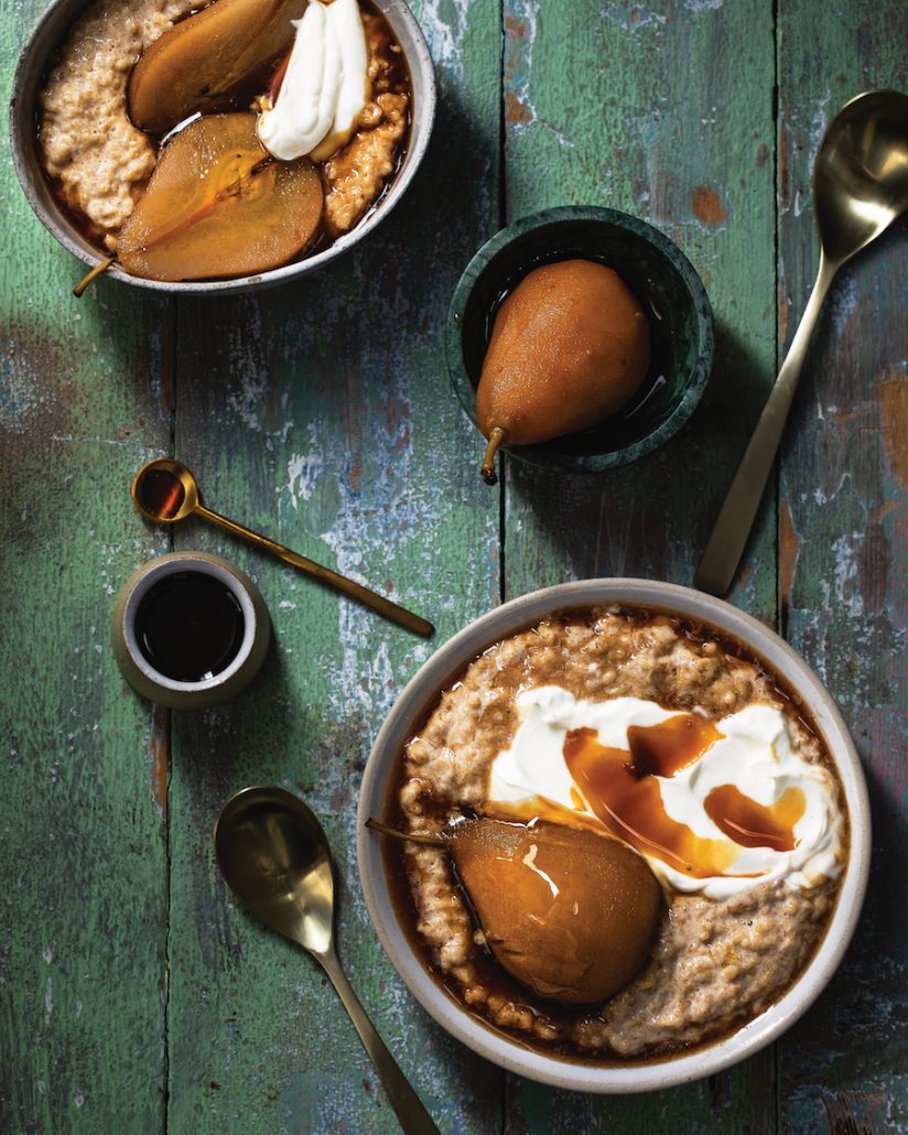 Poached pears and spiced creamy oats